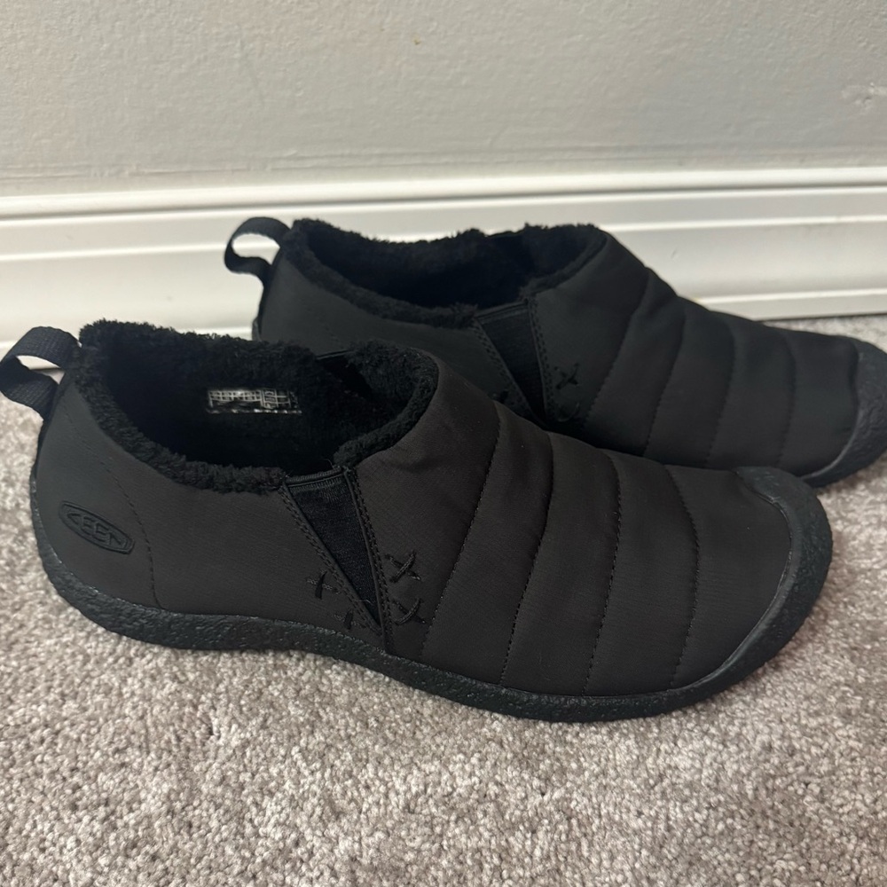 Keen Howser II Men's 10 Quilted Slip-On Slippers Indoor/Outdoor Shoes - Like New